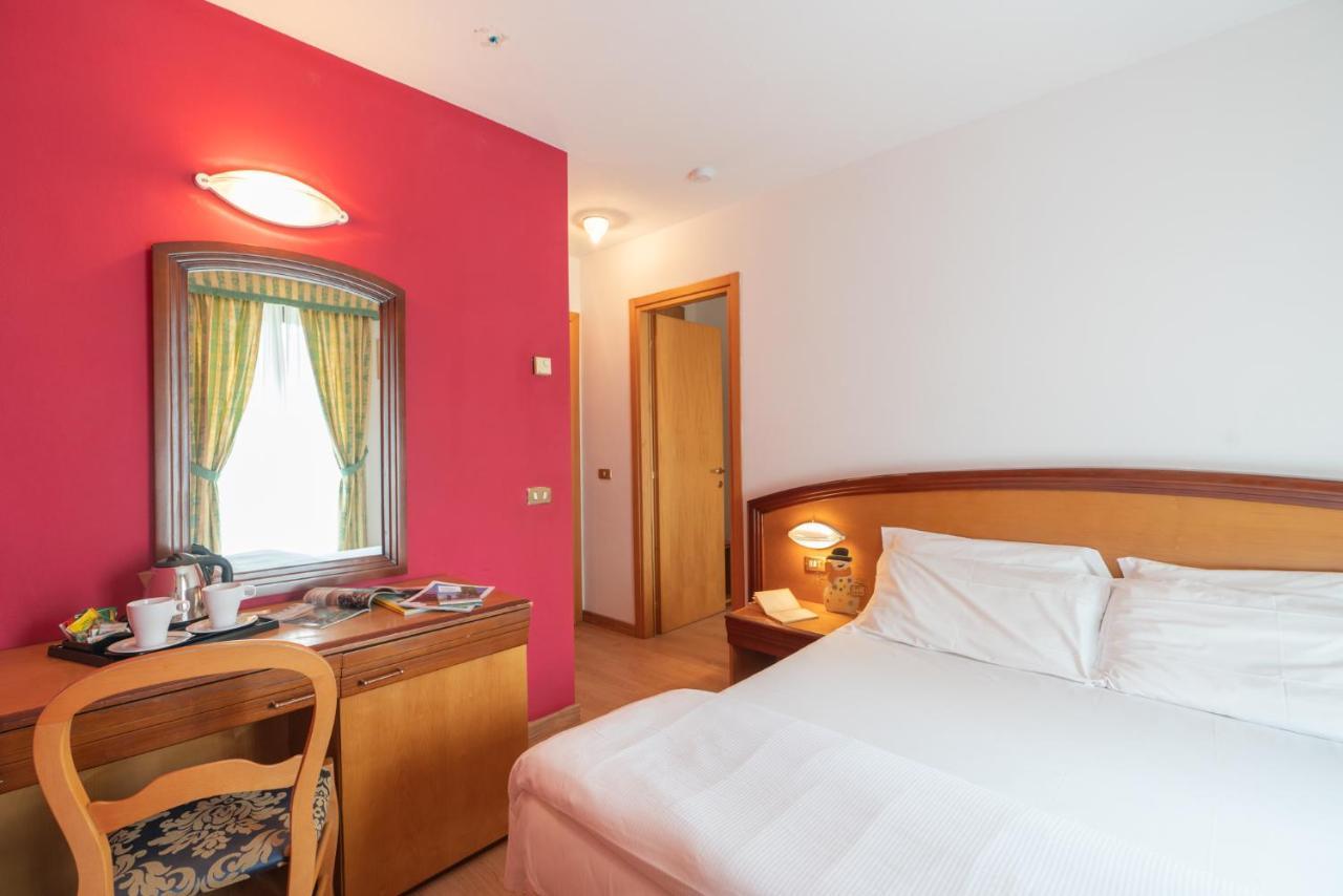 אפריקה Hotel Posta מראה חיצוני תמונה
